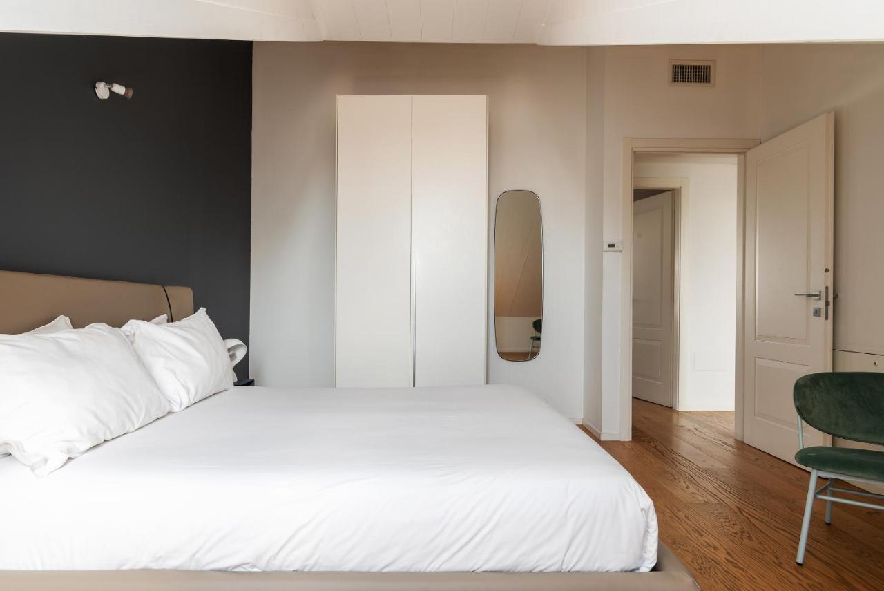 Easyhomes - Brera Luxury Suites Мілан Екстер'єр фото